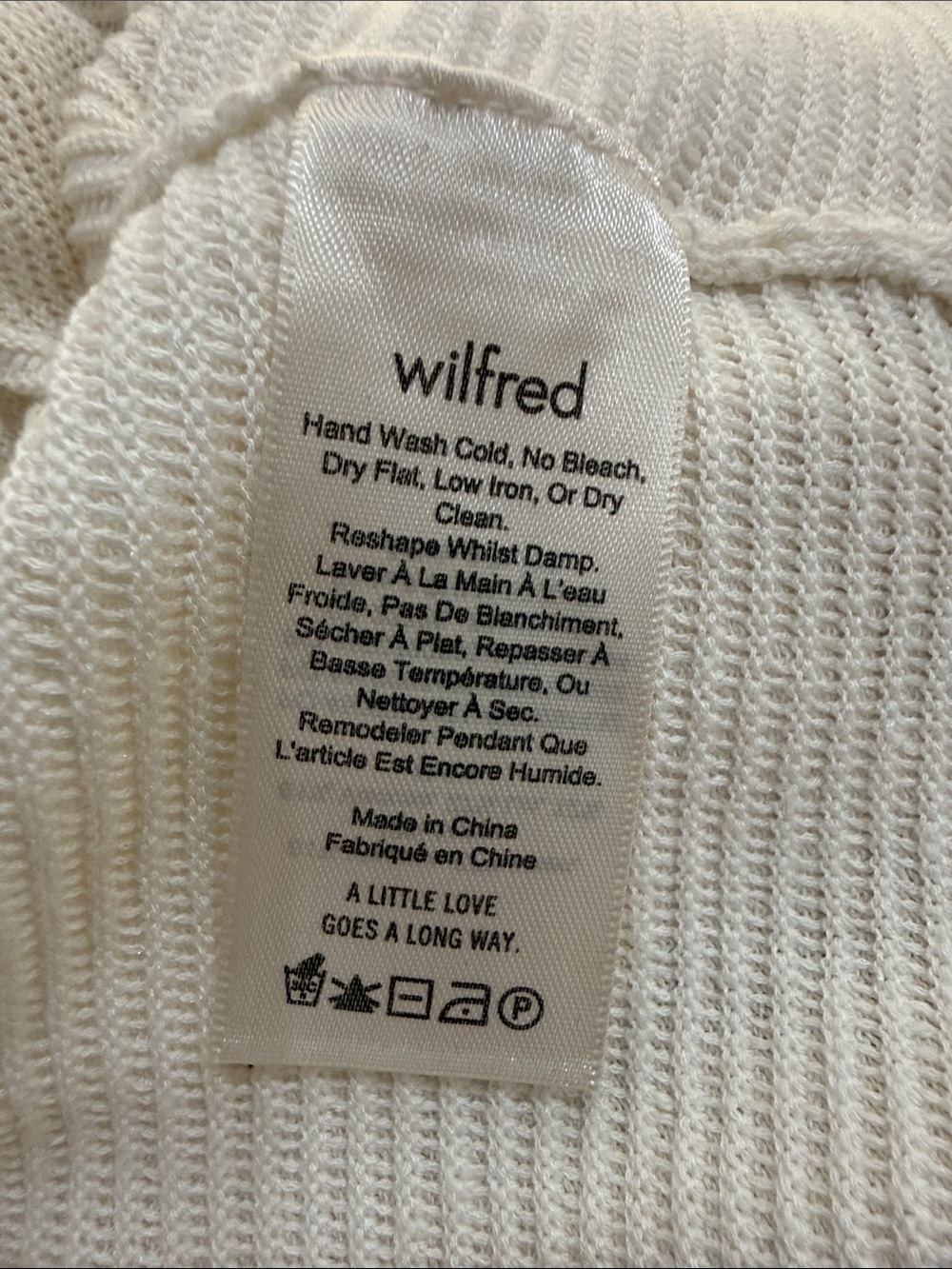 Aritzia Wilfred Cream Ribbed Cropped V-Neck Cardigan - Picture 5 of 6